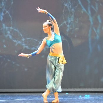 Στιγμιότυπο από την παράσταση "Jasmine" της Ballet Arts. Εδώ το Genee.